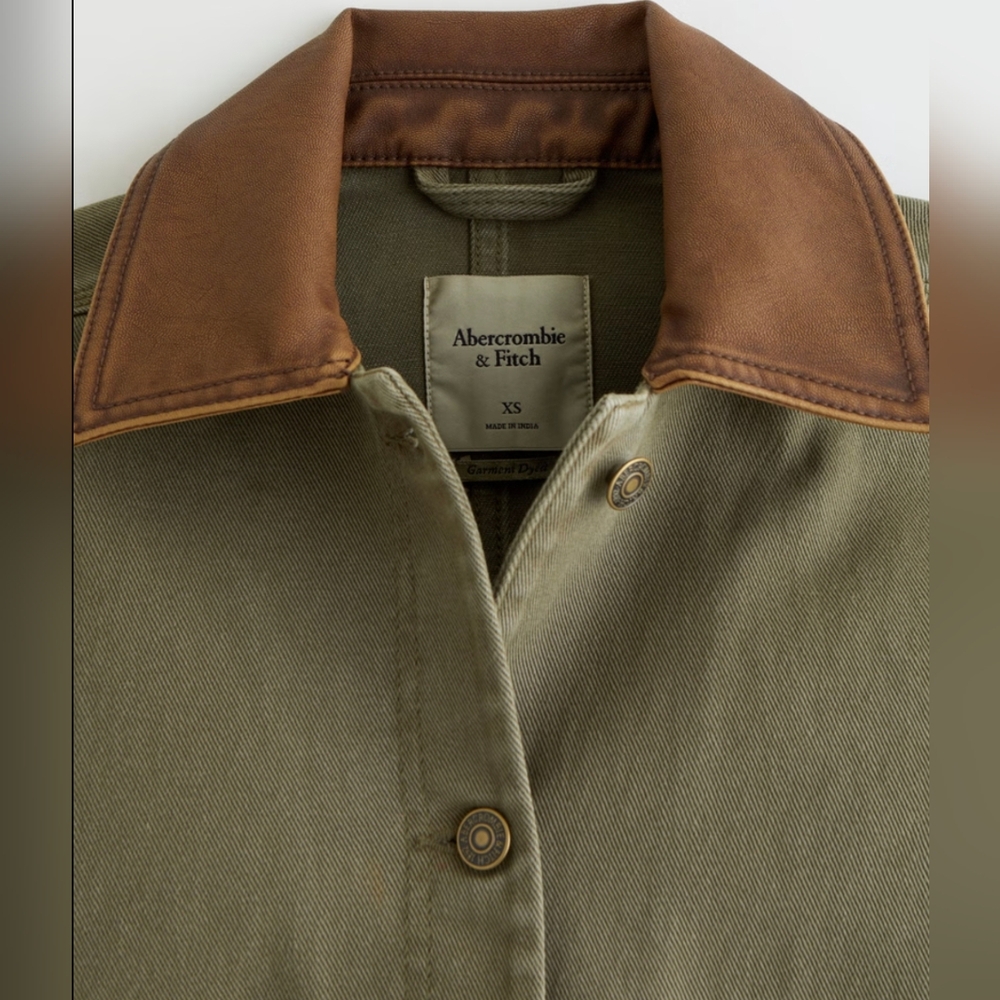 NWT - A&F Twill Barn Jacket - Picture 5 of 9
